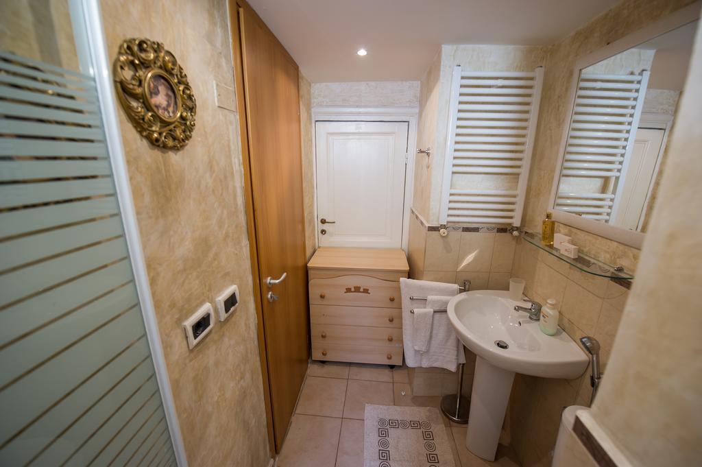 Art Domus Reale Bed and Breakfast Rom Eksteriør billede